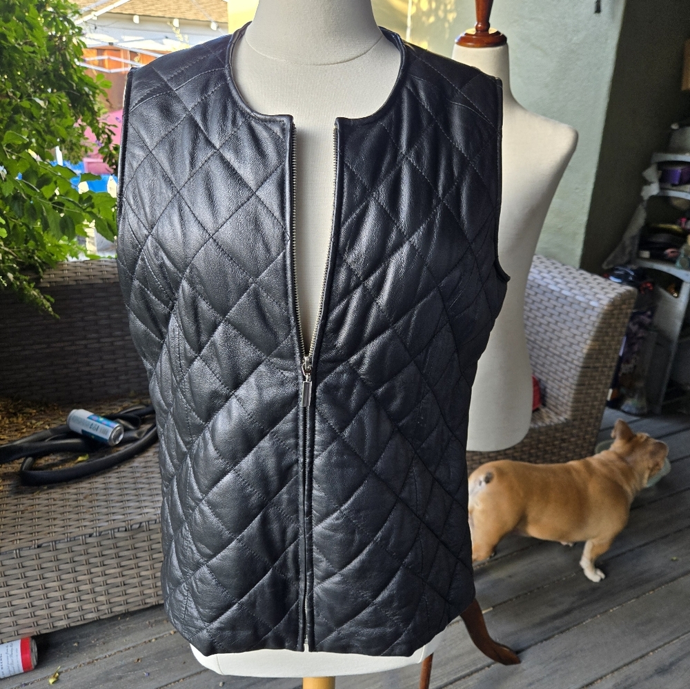 Pamela McCoy Genuine Leather Quilted Black Vest – Size Large
